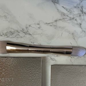 Seint makeup brushes